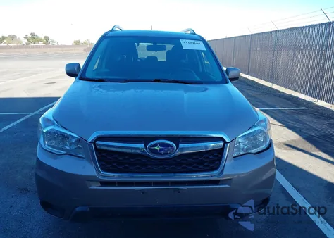 2015 Subaru Forester 2.5I Premium из США, поврежденный, VIN JF2SJADC3FG814418